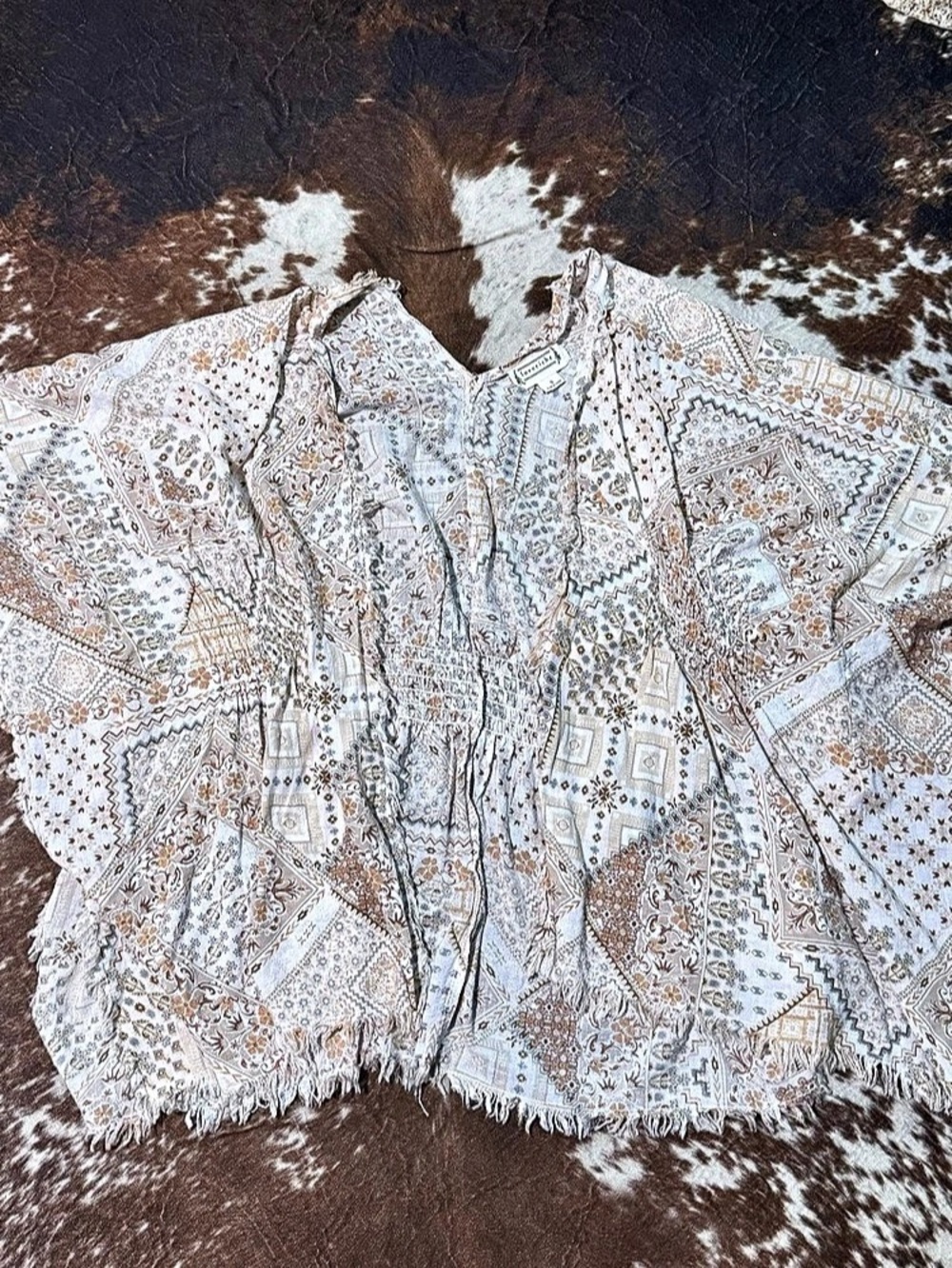 Love riche Paisley Fringe Blouse in White & Brown Size Small